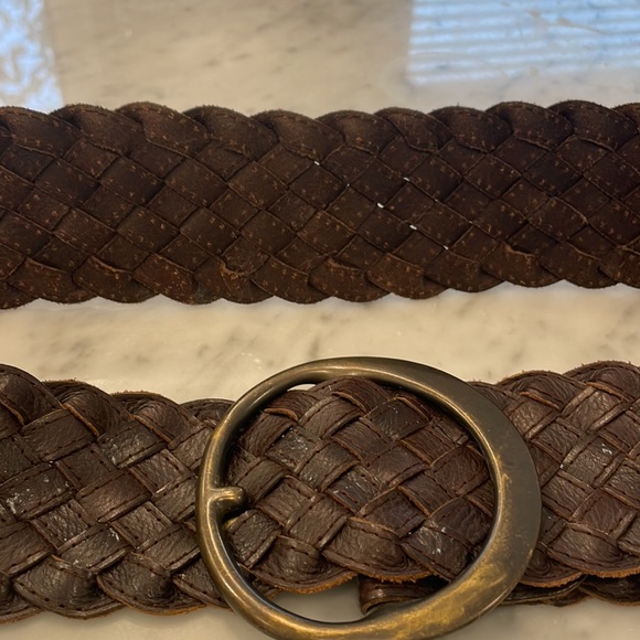 Banana republic brown leather distressed belt - Picture 2 of 3